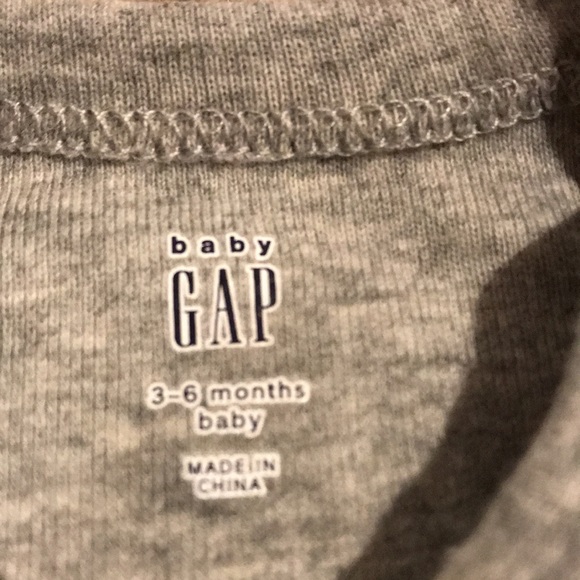 Gap Long Sleeve Bodysuit - Picture 3 of 4